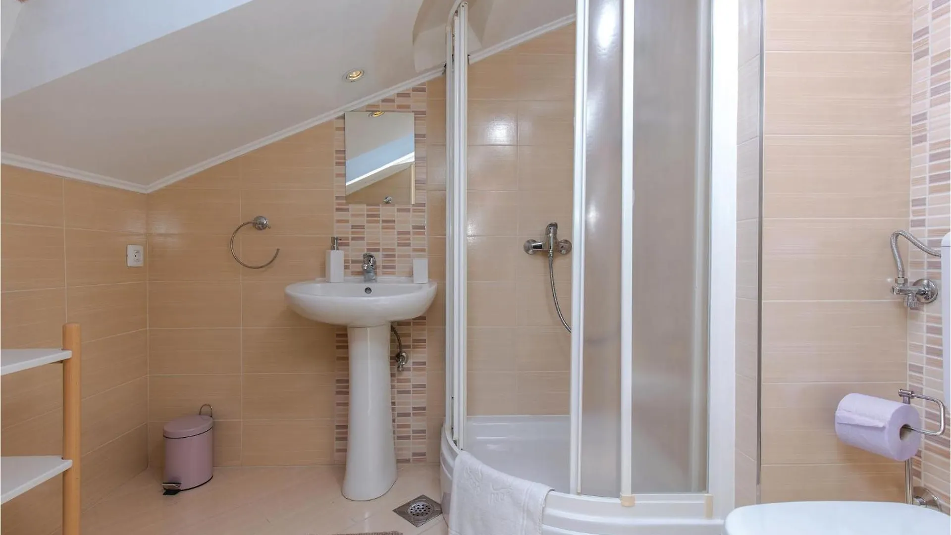 Awesome Home In Kostrena With Wifi